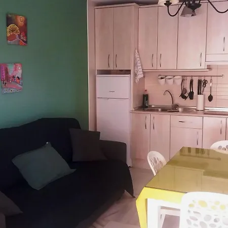 Comfy Holiday In With Private Terrace Сasa de vacaciones